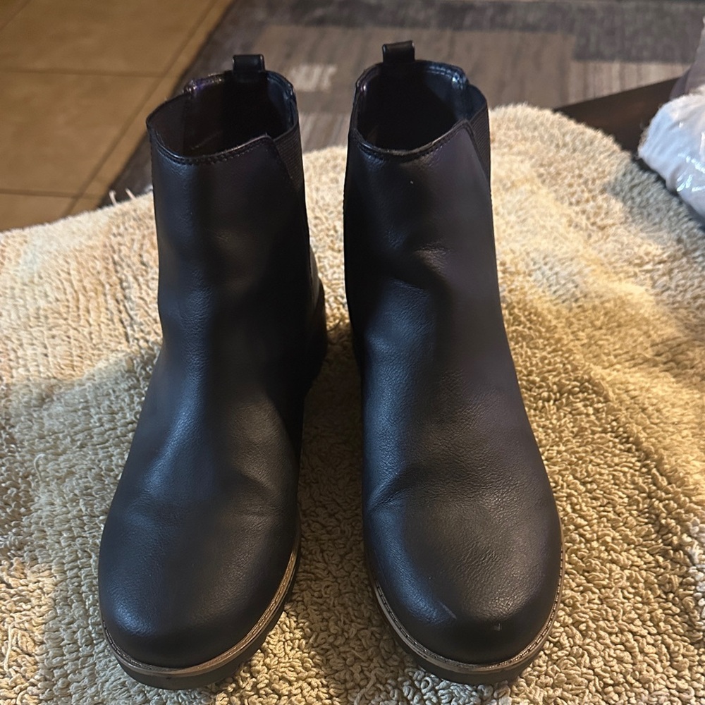 ST JOHNS BAY Black Ankle Boots - Picture 2 of 10